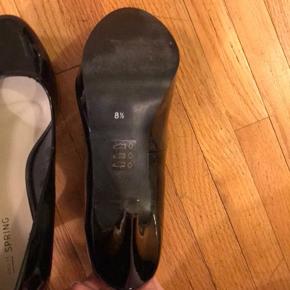 Black Patent Heels - Picture 3 of 4